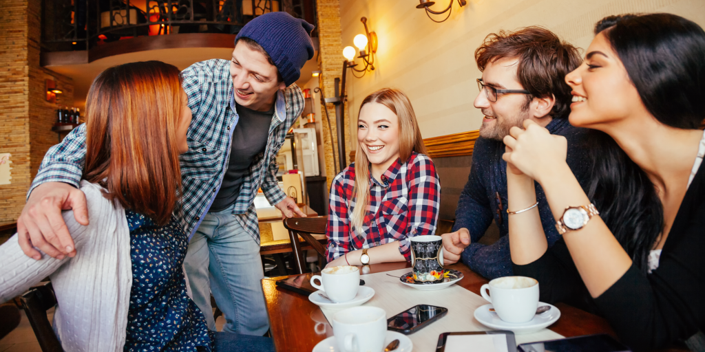 Как построить настоящую дружбу во взрослом возрасте: секреты и советы