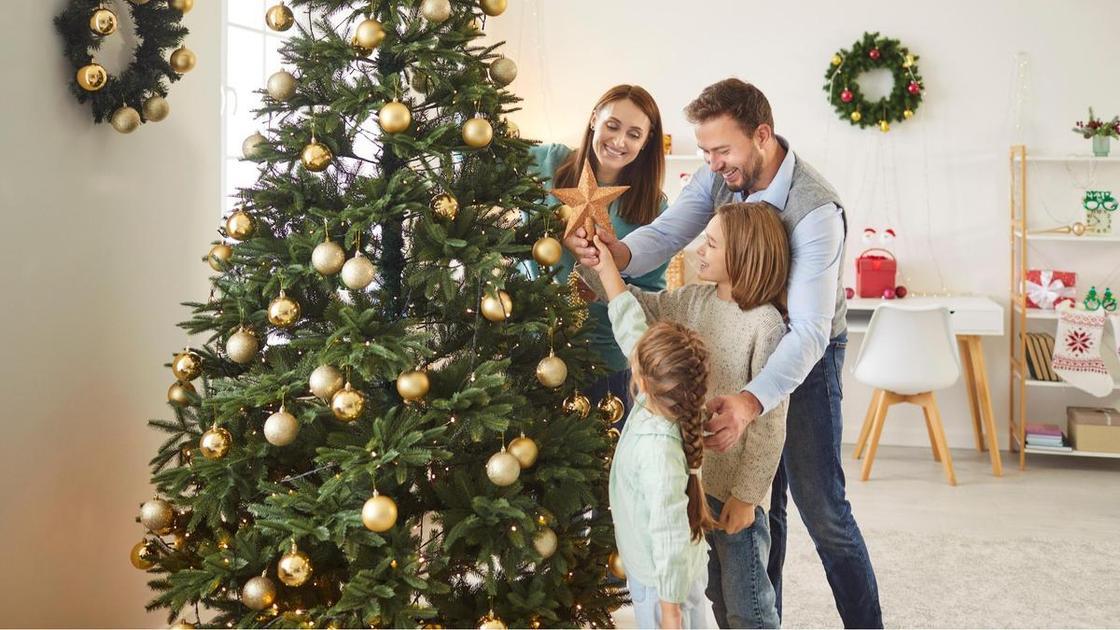 Rahasia Menyimpan Pohon Natal Agar Membawa Keberuntungan dan Kemakmuran