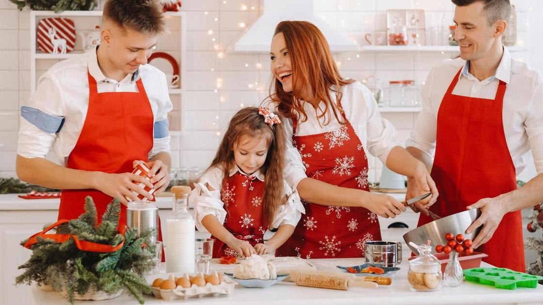 Как составить идеальное новогоднее меню, чтобы задобрить символ 2025 года