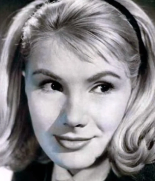 Женщина-кошка