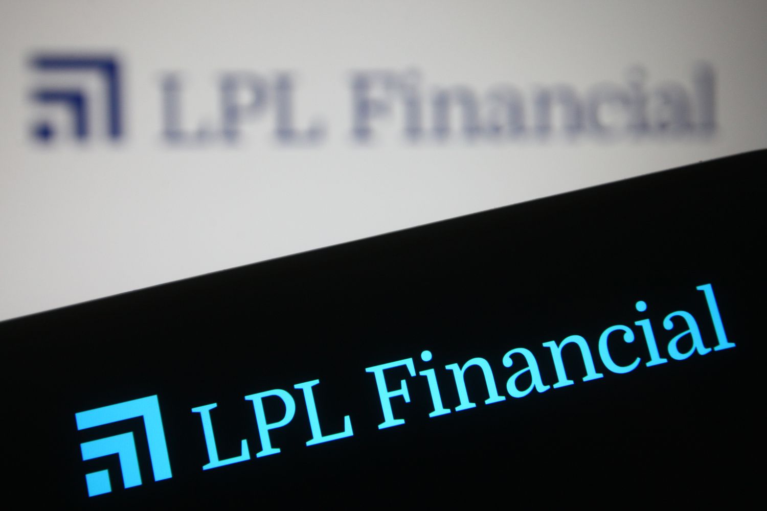 Leadership Shakeups in 2025: LPL Financial Joins Nike, Starbucks, and More in Major CEO Changes