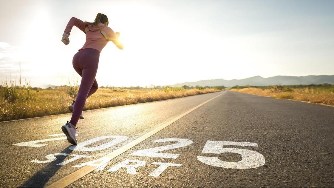 Откройте для себя тайны предстоящего года с Зеленой Деревянной Змеей