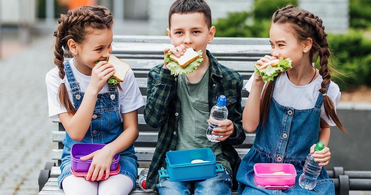 Как школы Нижнего Новгорода, Перми и Сыктывкара учат детей правильно питаться