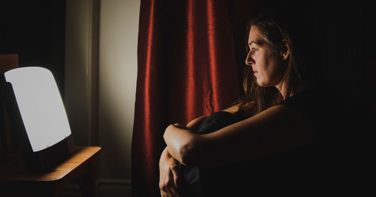 Mavsumiy Kayfiyat Buzilishi: Belgilar, Sabablar va Davolash Usullari