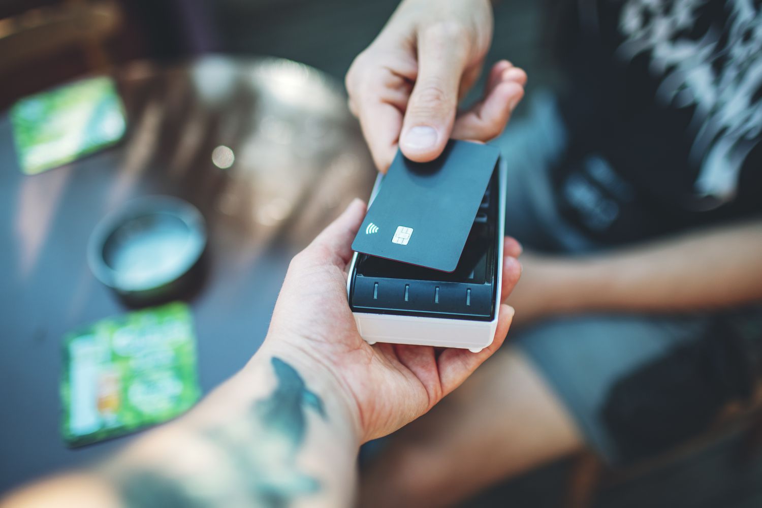 Как работают обеспеченные кредитные карты и почему они важны для вашей кредитной истории