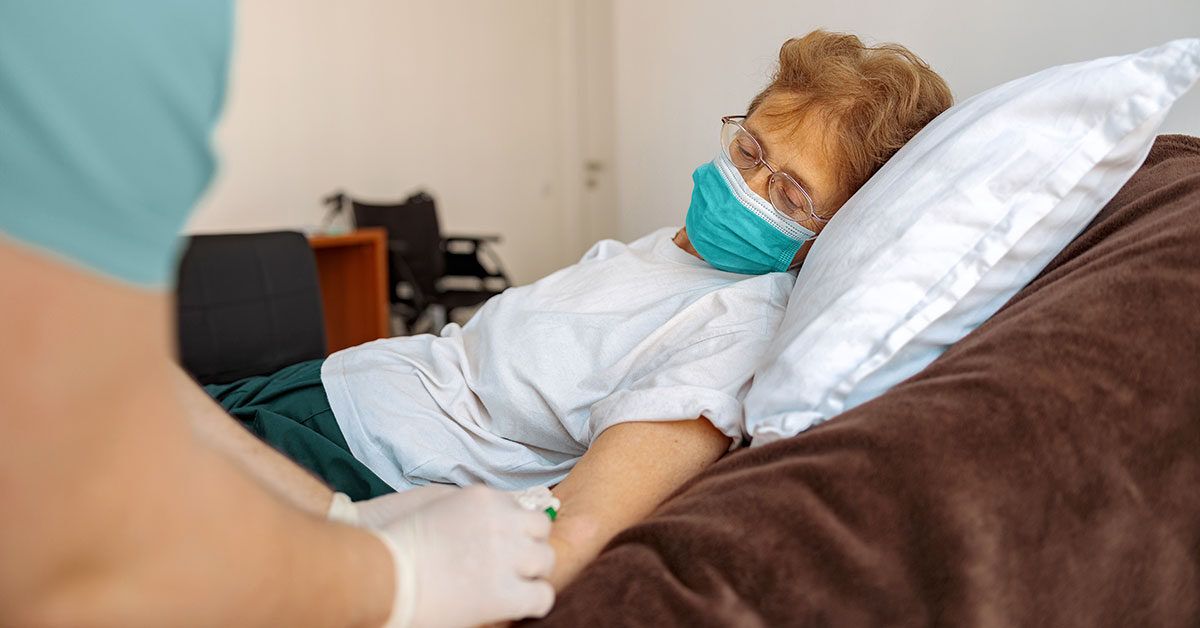 Эффективная терапия моноклональными антителами при COVID-19: как она работает