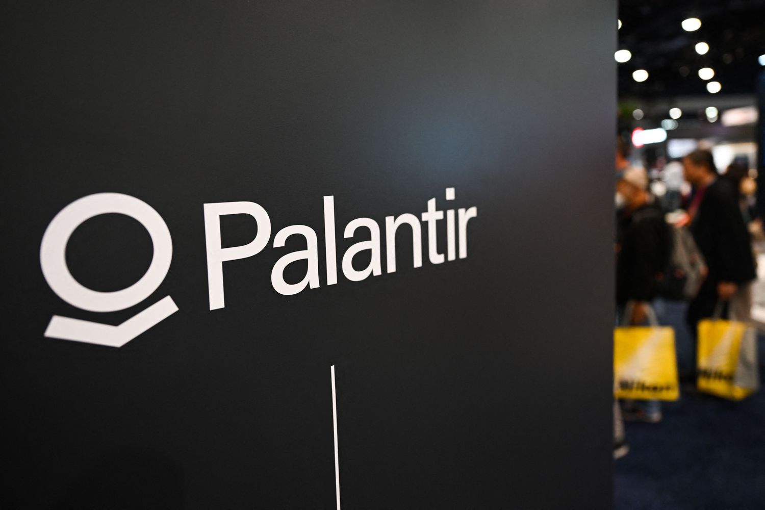 Palantir: Sun’iy Intellekt Bozori Yulduzi