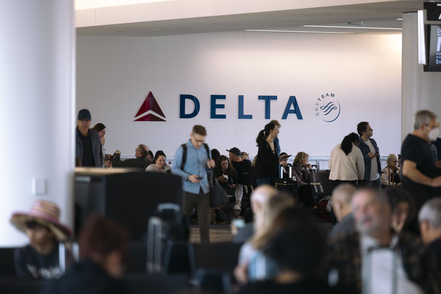 Акции Delta Air Lines падают после разочаровывающих финансовых результатов и прогноза