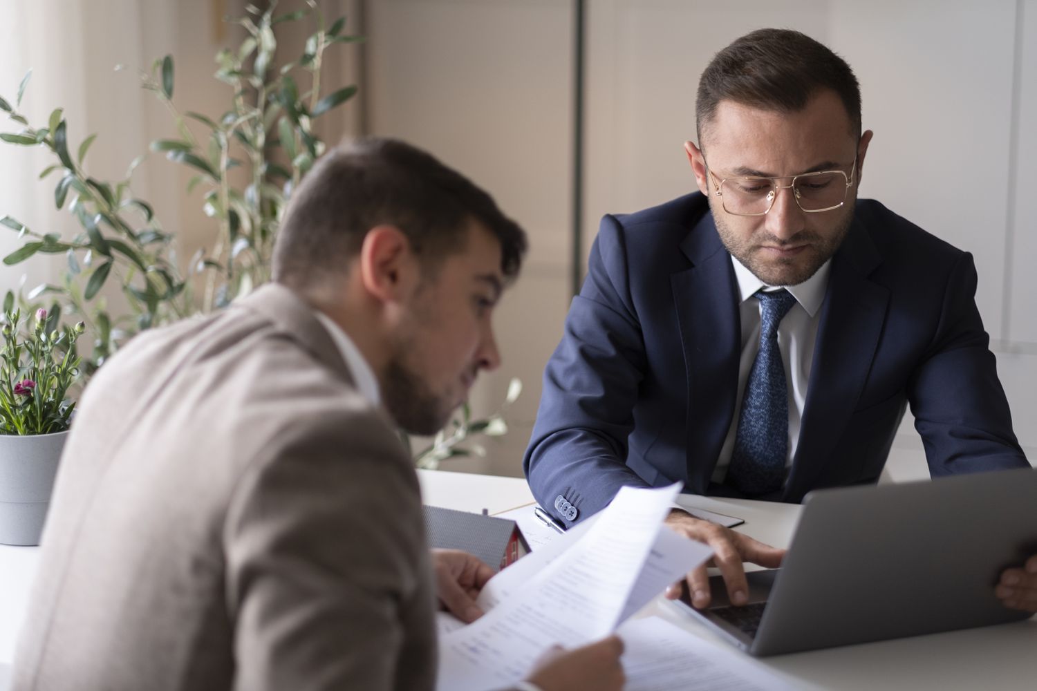 Кто такой ипотечный кредитор: роль и функции в процессе покупки недвижимости