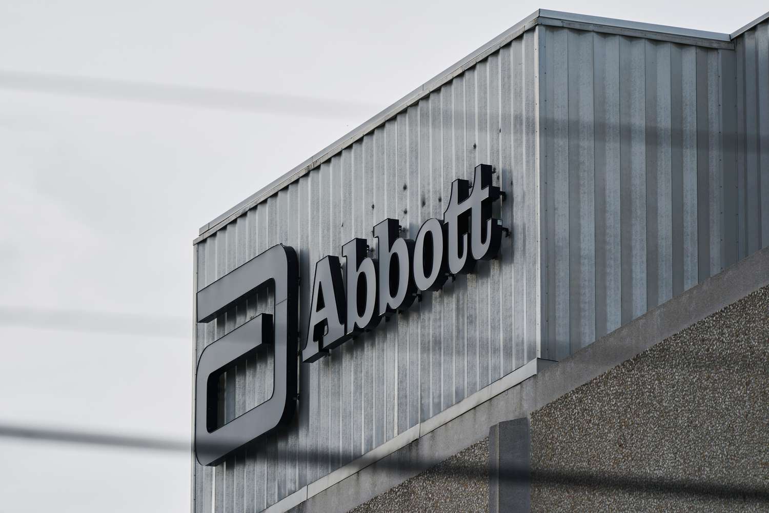 Abbott Laboratories демонстрирует впечатляющий рост благодаря успехам в медицинских технологиях