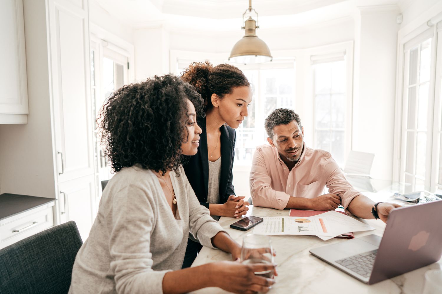 Panduan Lengkap tentang Anuitas Pensiun Pra-Pensiun yang Memenuhi Syarat untuk Pasangan yang Bertahan