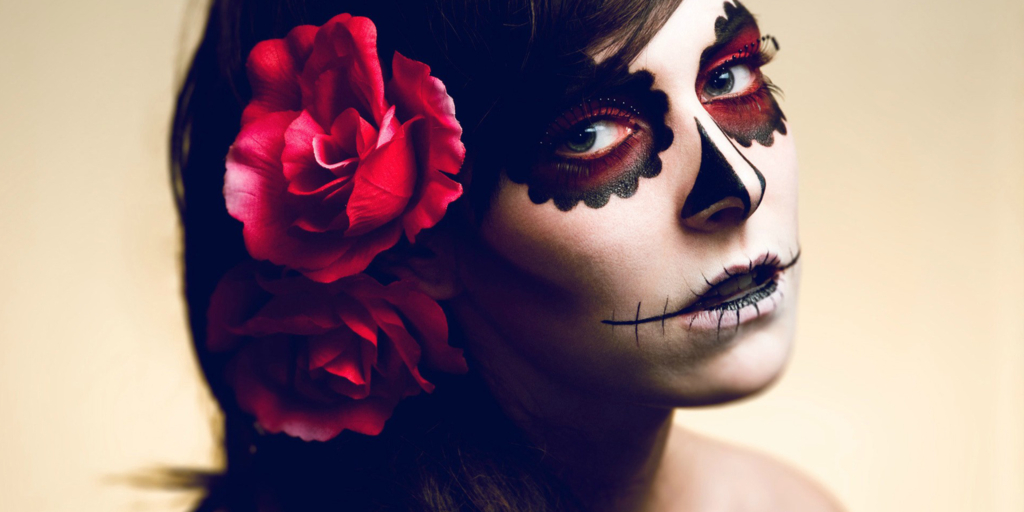 Воплоти в жизнь самые эффектные образы для Хэллоуина: идеи макияжа, которые заворожат всех