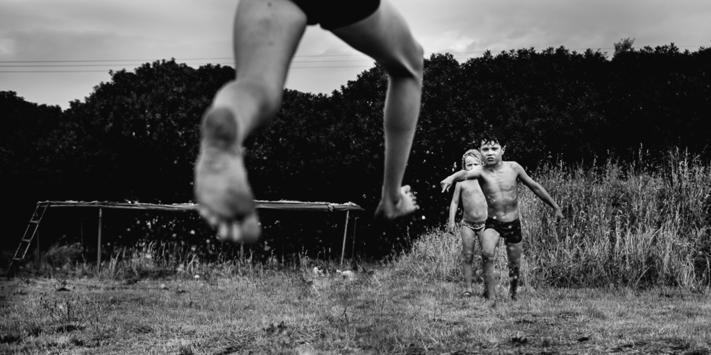 Nega Bolalikdagi Birinchi Yillarimizni Eslay olmaymiz?