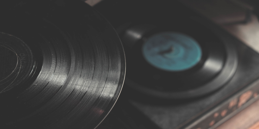 Осенние музыкальные открытия: лучшие альбомы для вдохновения