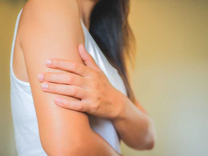 Tirsakdagi Kubitus Valgus Deformatsiyasi: Sabablari, Asoratlari va Davolash Usullari