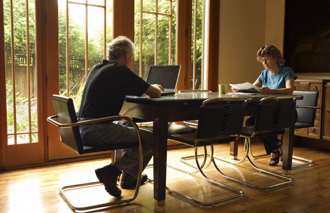 Как сохранить и приумножить сбережения после 60: проверенные стратегии защиты от инфляции