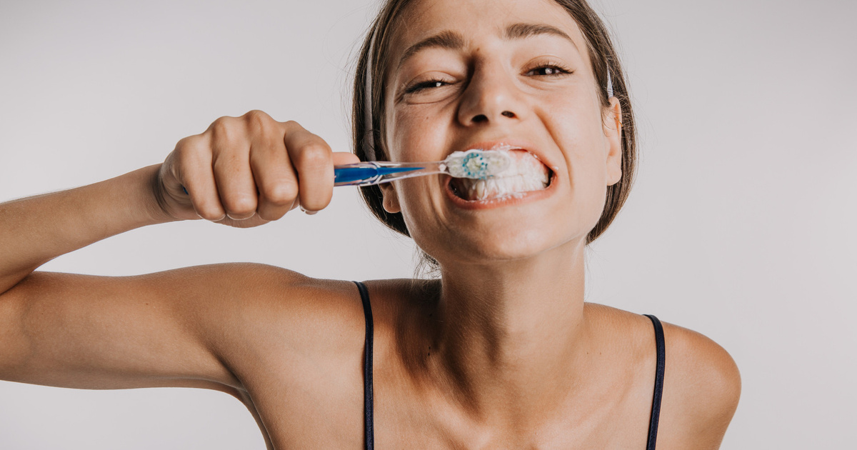 Секреты сияющей улыбки: проверенные способы отбеливания зубов дома