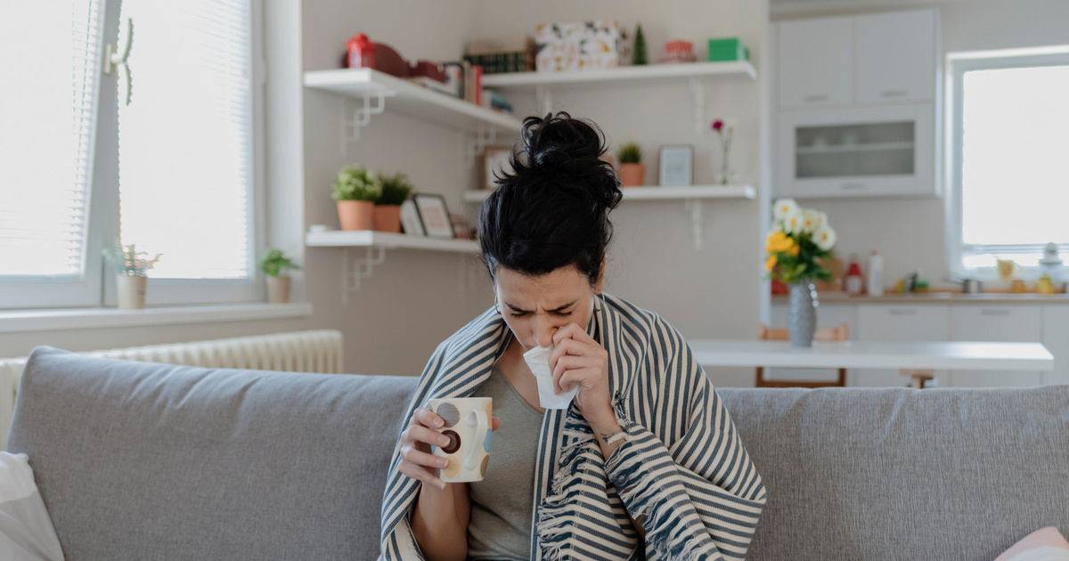 Как отличить затяжной коронавирус от постковидного синдрома: важные признаки и советы врачей