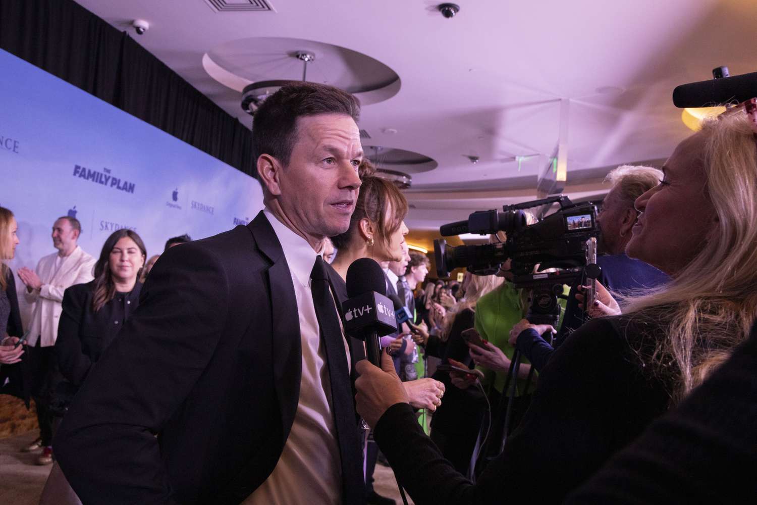 Mark Wahlberg’s 2023 Net Worth Hits $400M with $46M Real Estate Gains