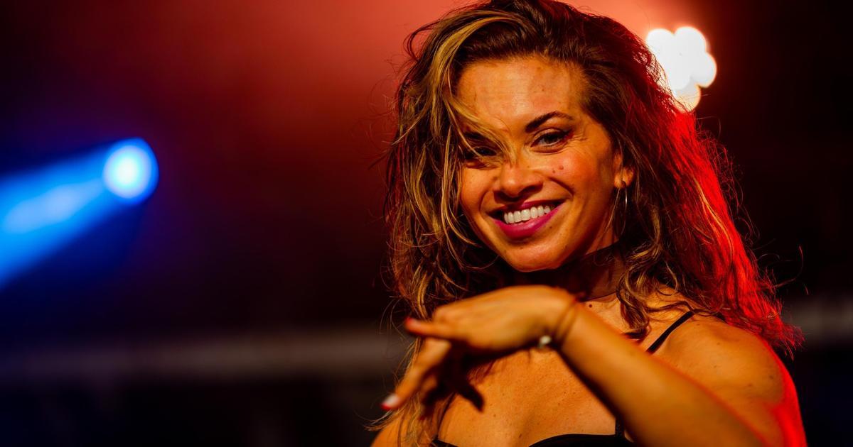 Tragic Collapse: Turkish Dancer Passes Away During Live Performance in Moscow