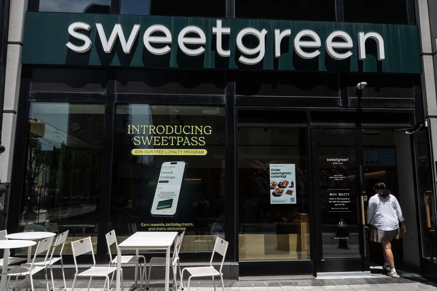 Почему акции Sweetgreen упали: рост затрат и расширение бизнеса