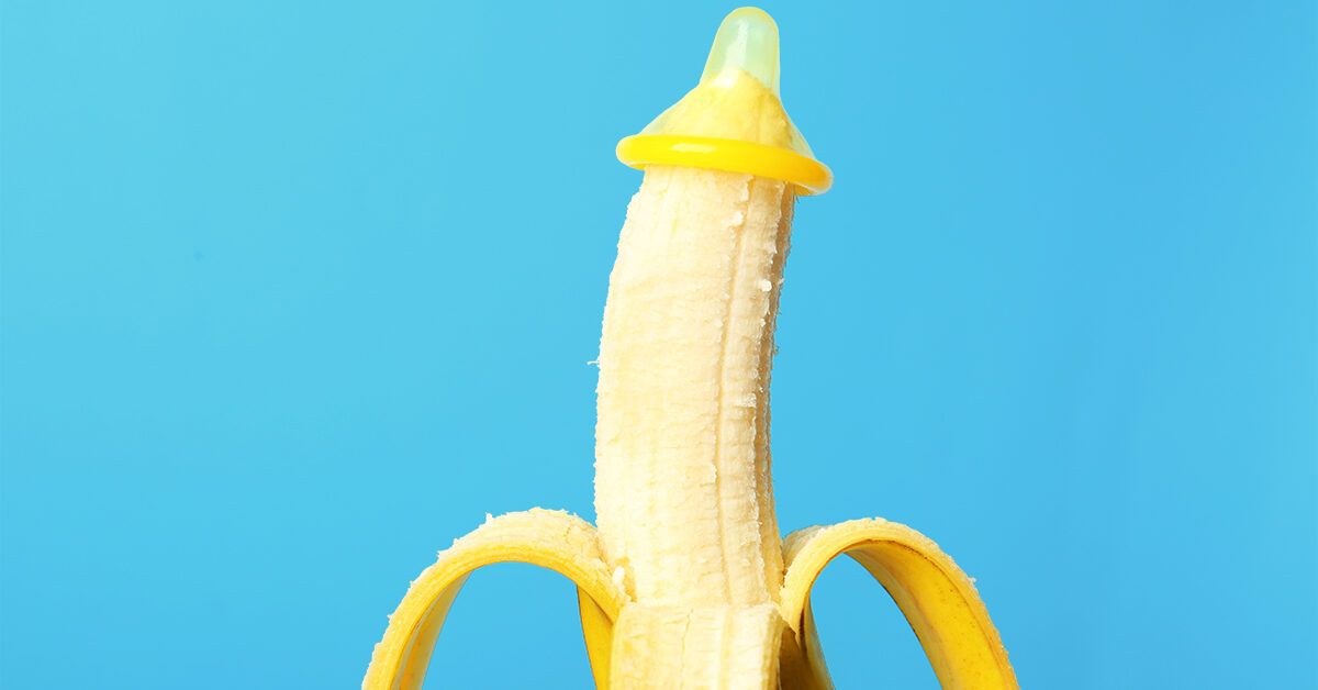 Правильное использование презервативов, стоматологических дамб и смазок для безопасного и приятного секса