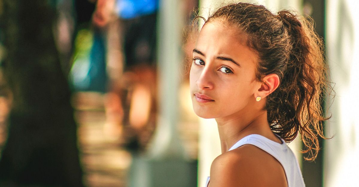 Bolalarda Ruhiy va Emotsional Zo‘ravonlik: Belgilar, Ta’siri va Yordam Yo‘llari