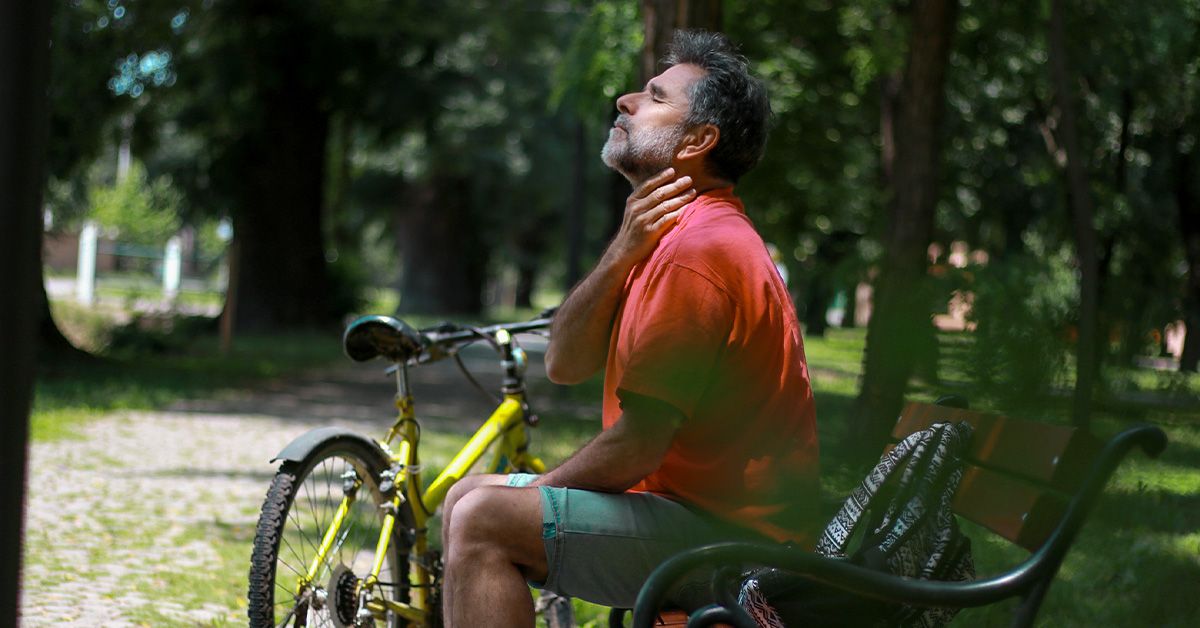 Вдох и выдох с хрипами: причины, симптомы и эффективное лечение