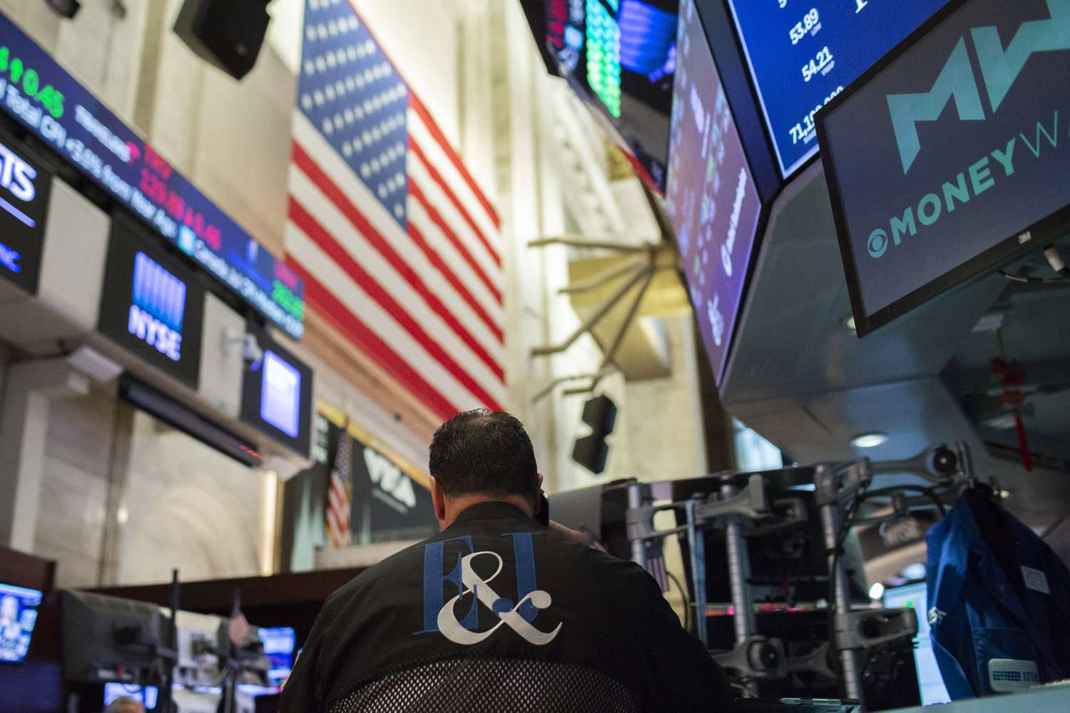 Memahami Kapitalisasi Pasar: Panduan Lengkap untuk Investor Indonesia