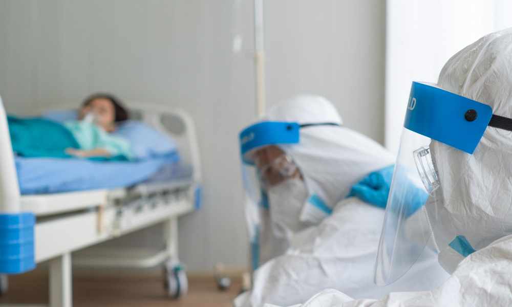 Как COVID-19 влияет на продолжительность жизни и почему вакцинация важна