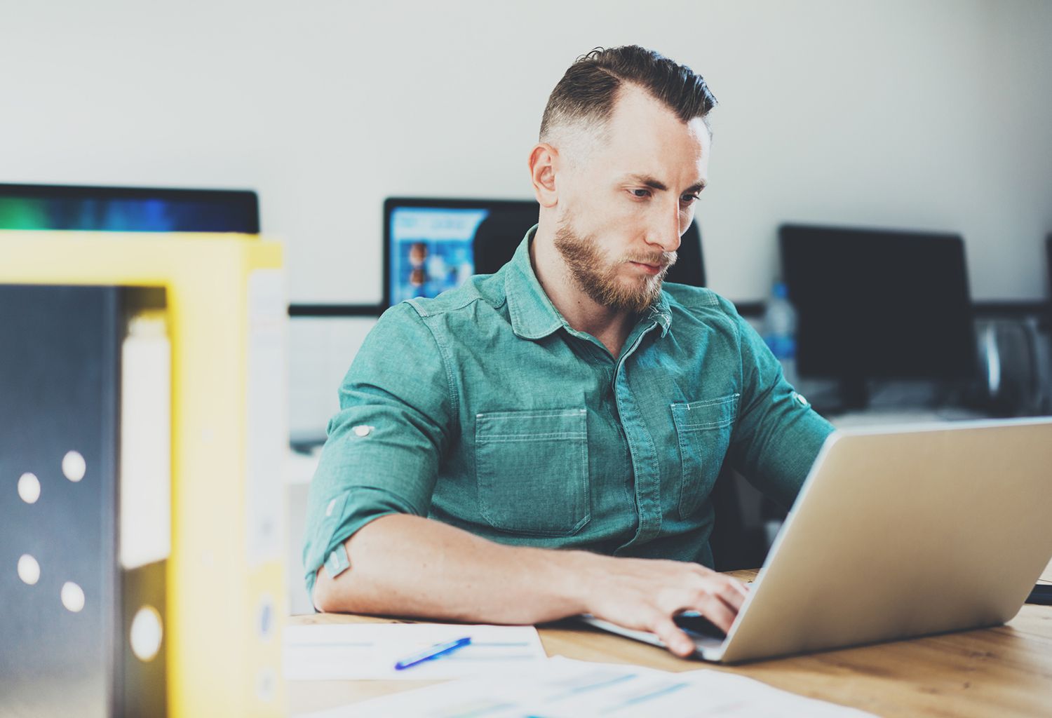 Ichki Savdoni Qanday Kuzatadi SEC: Bozor Adolatini Ta'minlash