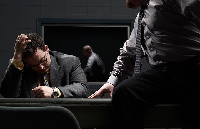 Biznes va Iqtisodiyotda Qamoqdagi O'yinchi Muammosi: Hamkorlik va Raqobatning Muvozanati