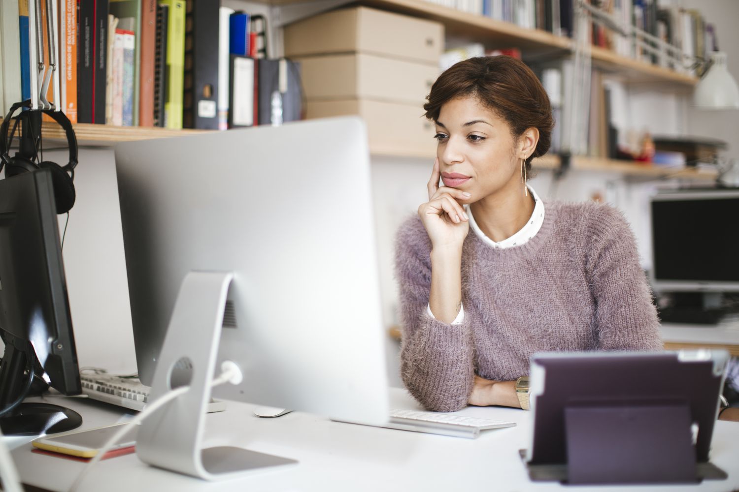 Ta’lim Kreditlari: Turlari, Ishlash Tartibi va Qarzni Boshqarish Usullari