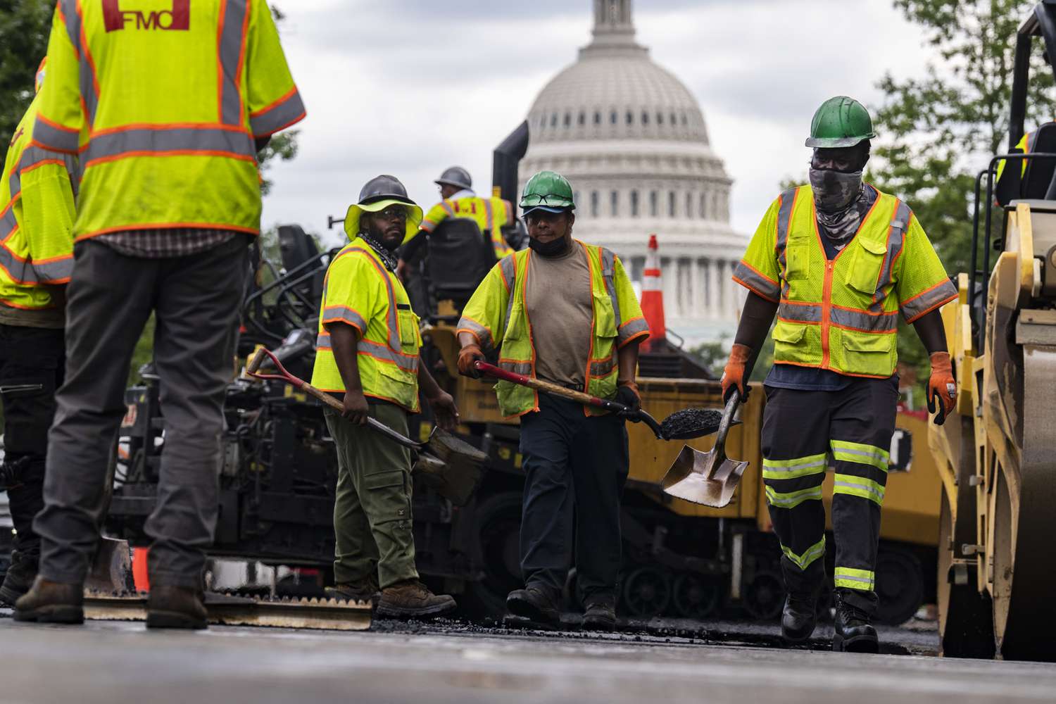 Peluang Kerja di AS Kembali Meningkat Setelah Gangguan Cuaca dan Mogok Kerja