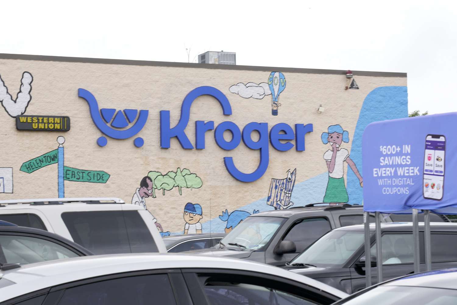 Kroger Faces Challenges as Q3 Earnings Miss Expectations Amid Albertsons Merger Uncertainty