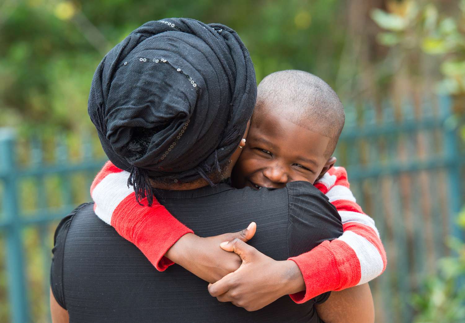 Альтернатива банкам: как работают неформальные сберегательные клубы