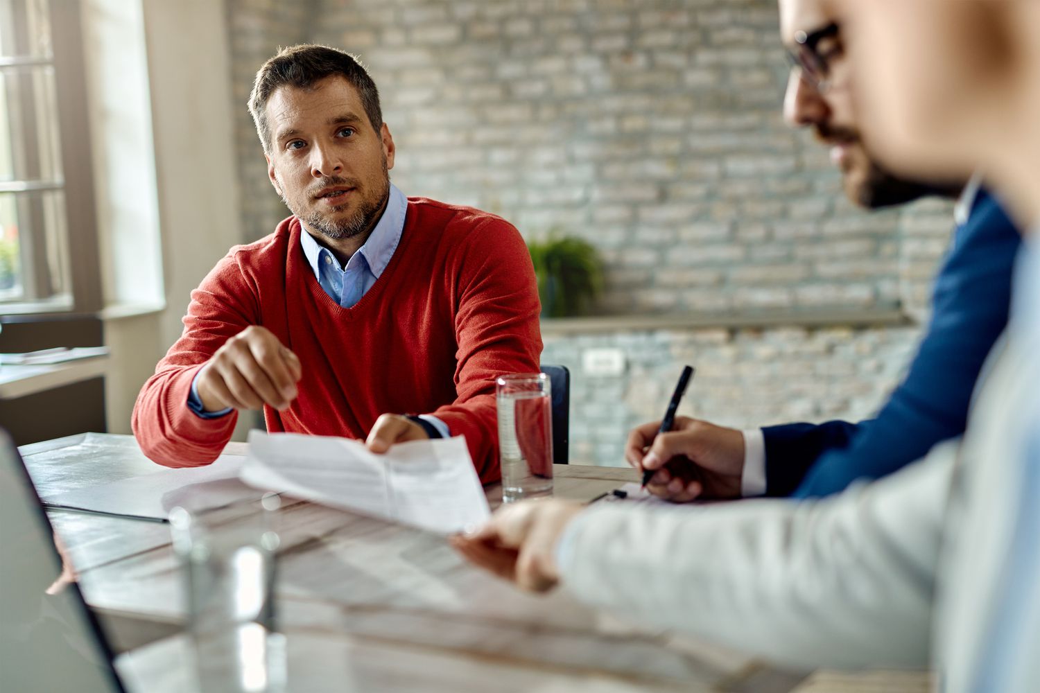 Впечатляющий рост занятости в США: тысячи новых рабочих мест несмотря на пандемию