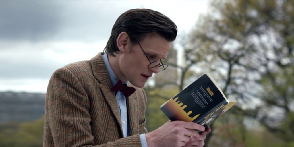 Книги, которые вдохновляют героев любимых фильмов и сериалов