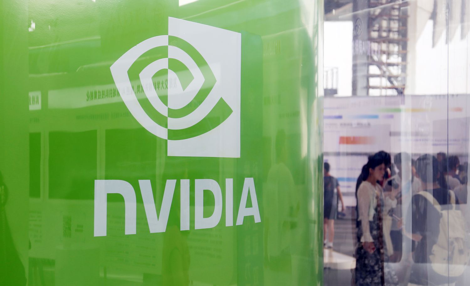 Top 5 Stock Market Insights for January 6, 2025: Nvidia CEO Speech & Foxconn’s Record Revenue Boost Chip Stocks