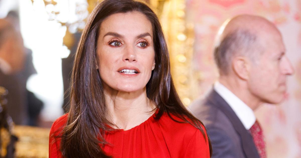 Unveiling the Royal Scandal: Insider Speaks Out on Letizia's Secret Past