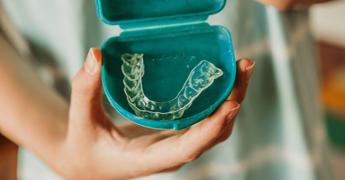 Removable Braces 2025: Cost, Effectiveness, and Comparison with Fixed Braces