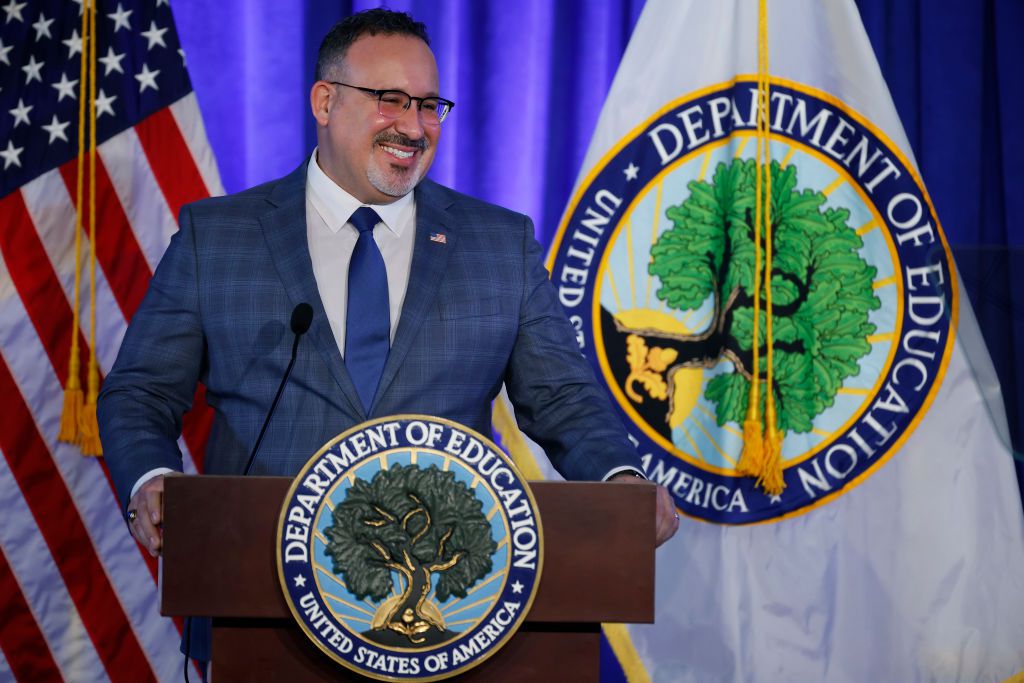 Federal Student Loan Payments Restart October 2023: What Borrowers Need to Know