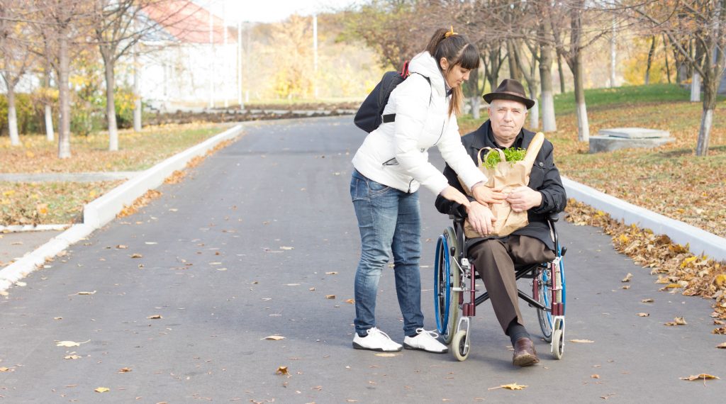 Как распознать мошенников и помогать действительно нуждающимся