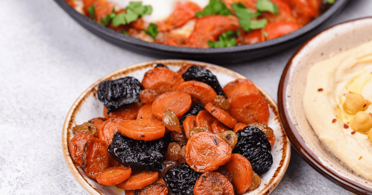 Discover the Delightful Jewish Carrot Dessert: Tzimmes