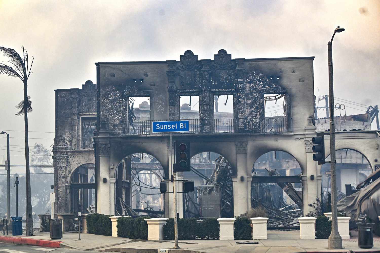 Los-Anjelesdagi Yovvoyi Yong‘inlar Kaliforniyaning Sug‘urta Bozoriga Qanday Ta'sir Qiladi?