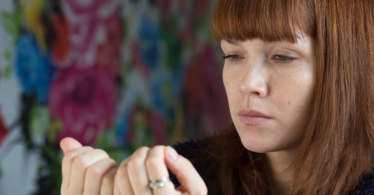 Узнайте всё о вмятинах на ногтях: причины и эффективные методы лечения