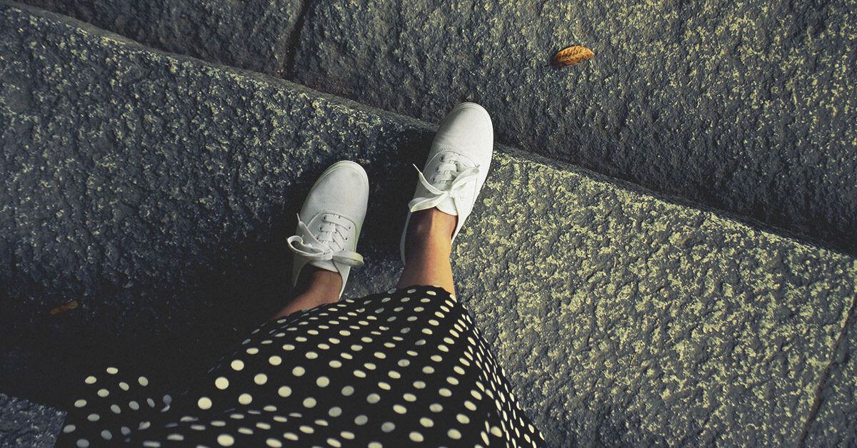 Как эффективно избавиться от мозолей на подошве и отличить их от бородавок