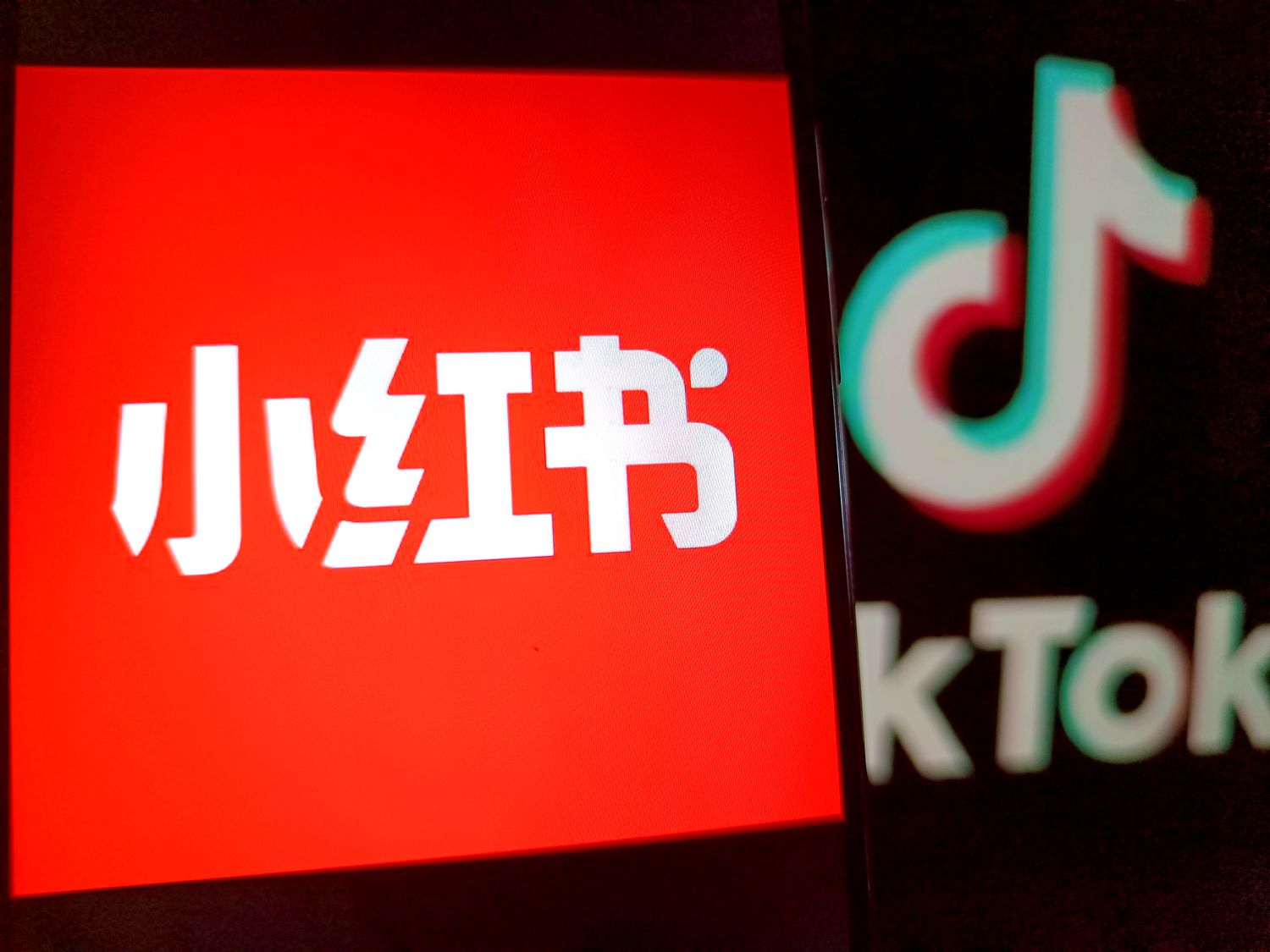 Почему RedNote Завоевывает Сердца Пользователей и Становится Главным Конкурентом TikTok