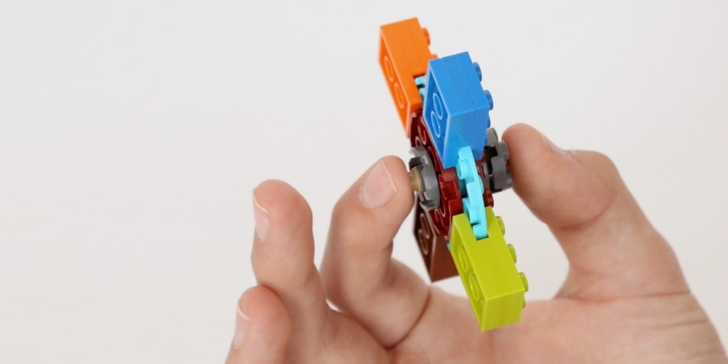 Create Your Own Unique LEGO Spinner: A Fun DIY Stress-Relief Toy