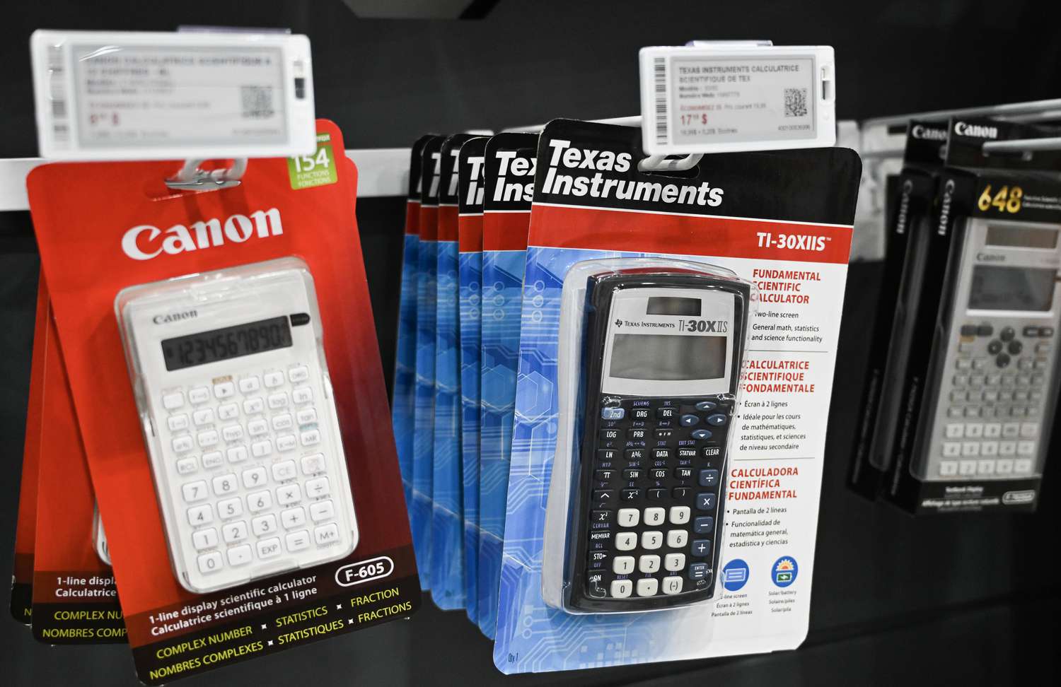 Pergerakan Pasar Saham Terbaru: Dinamika Saham Teknologi dan Energi Terbarukan